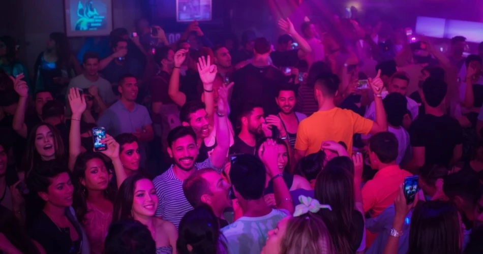 Los Angeles Nightlife Guide: Where to Party, Drink & Dance in LA